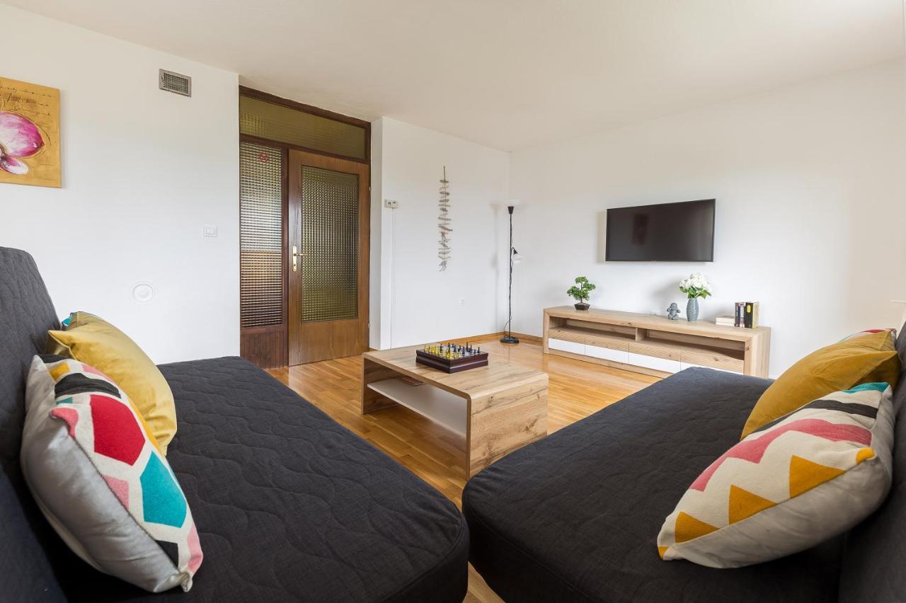 Apartment Valy - Free Bikes, Relaxing Terrace & Near Bled Eksteriør bilde