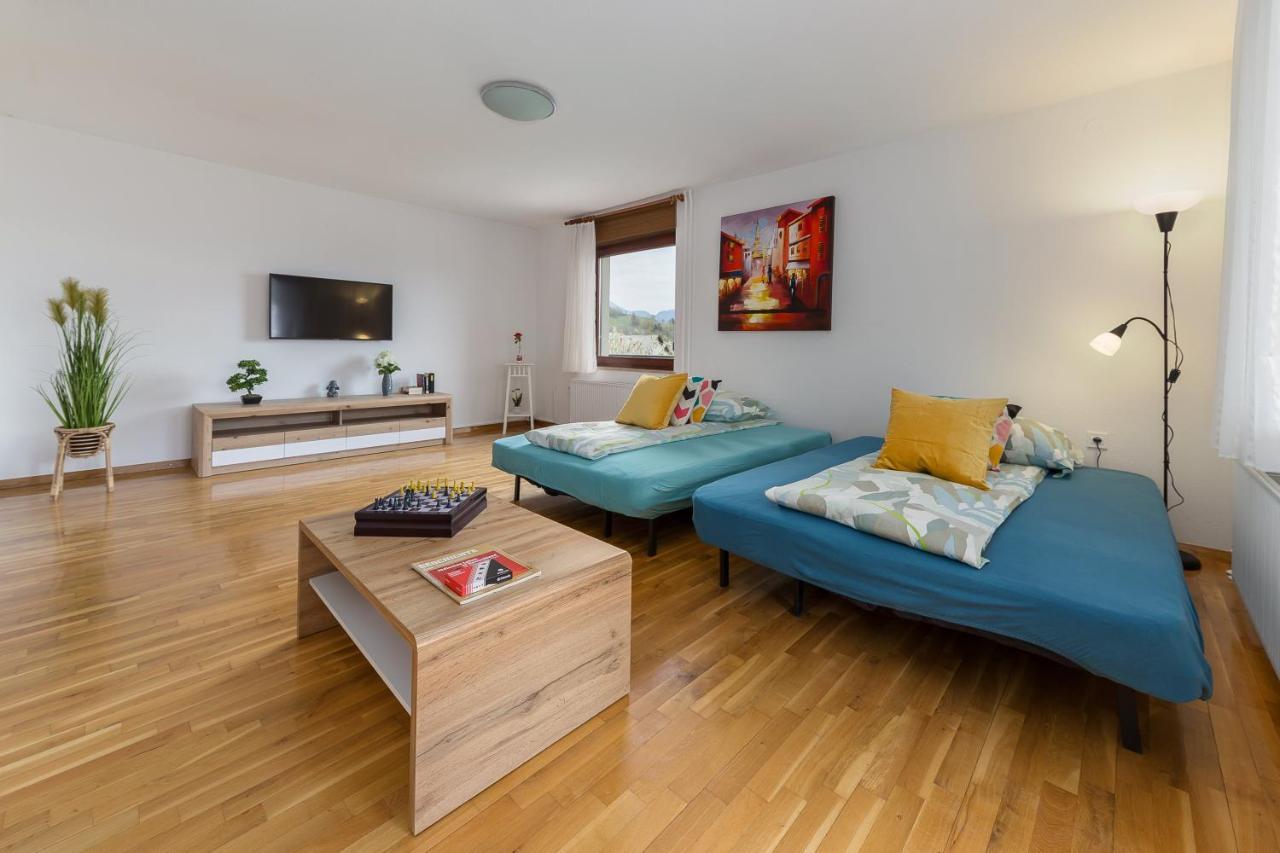Apartment Valy - Free Bikes, Relaxing Terrace & Near Bled Eksteriør bilde